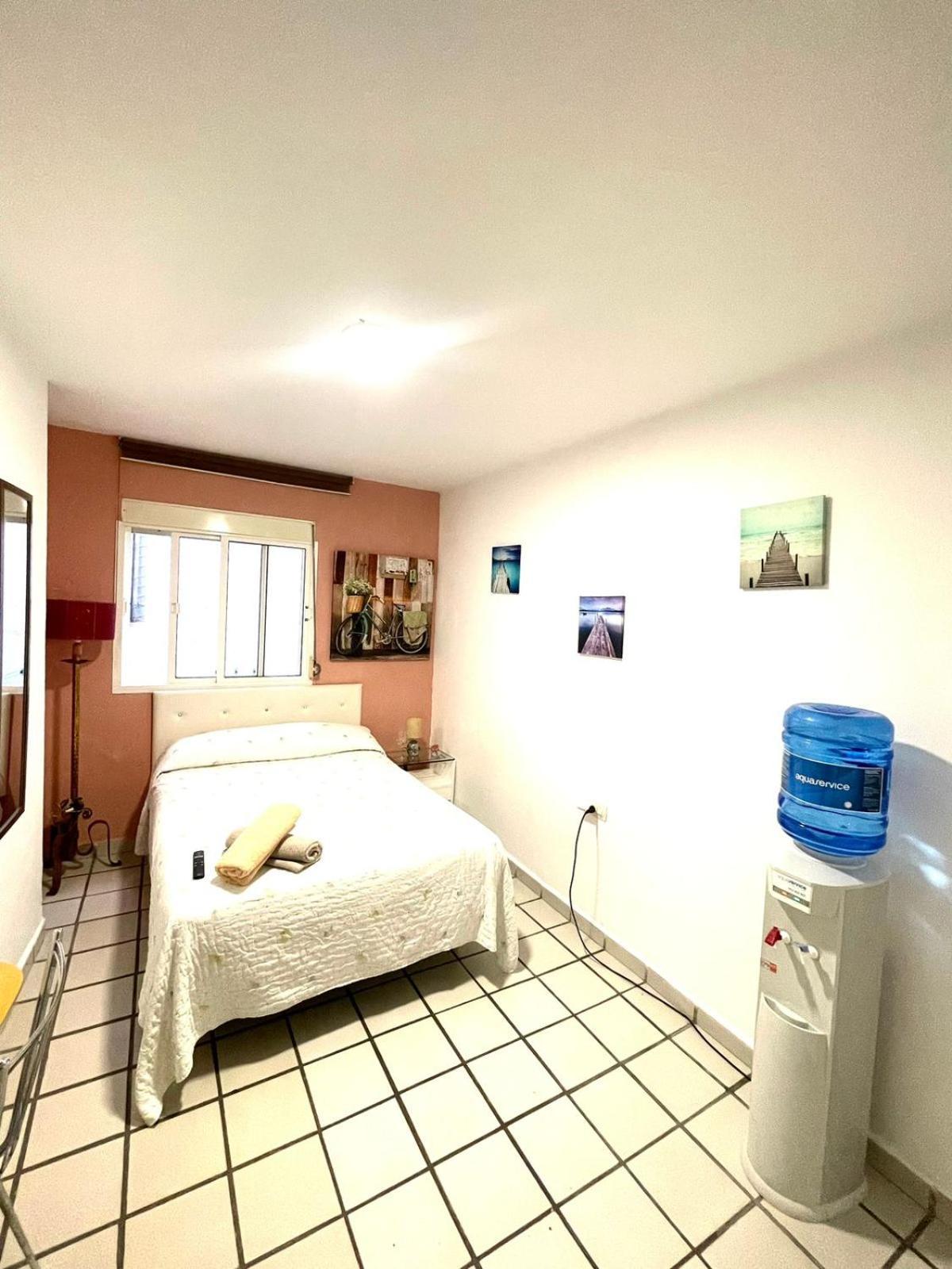 Habitacion Muy Centrica. غرناطة الغرفة الصورة